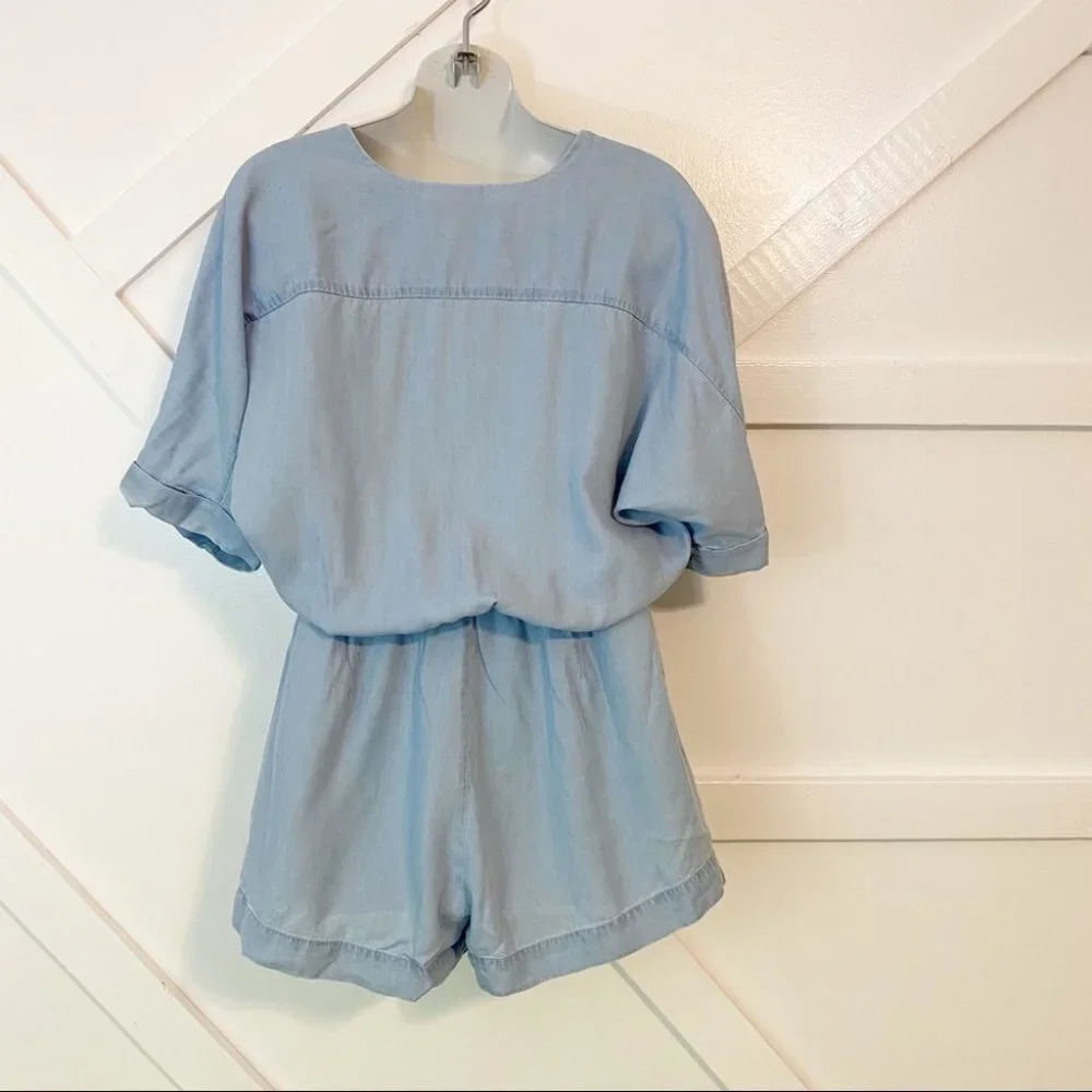 Caara Chambray Short Surplice Romper Blue Sz XS
